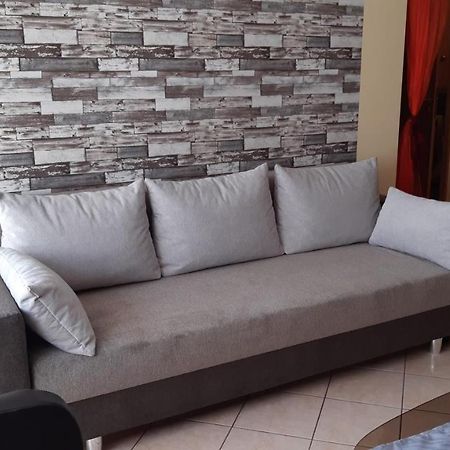 Elizabet Apartman A Belvarosban Szarvas Exterior photo