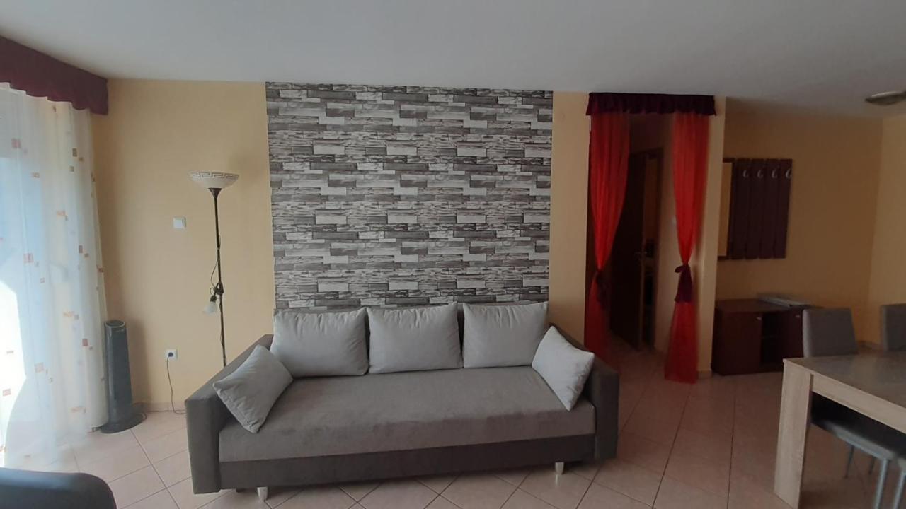 Elizabet Apartman A Belvarosban Szarvas Exterior photo